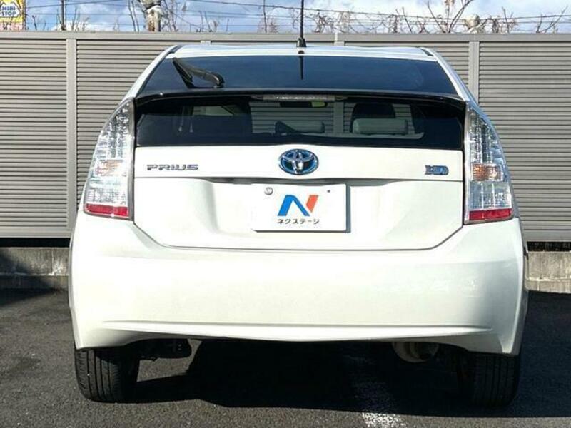 PRIUS-14