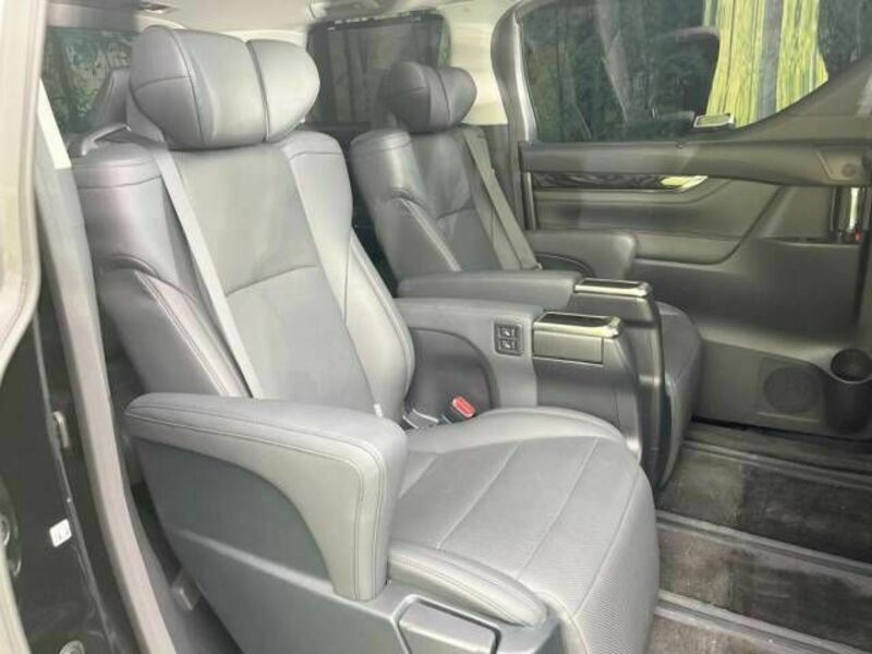 ALPHARD-8