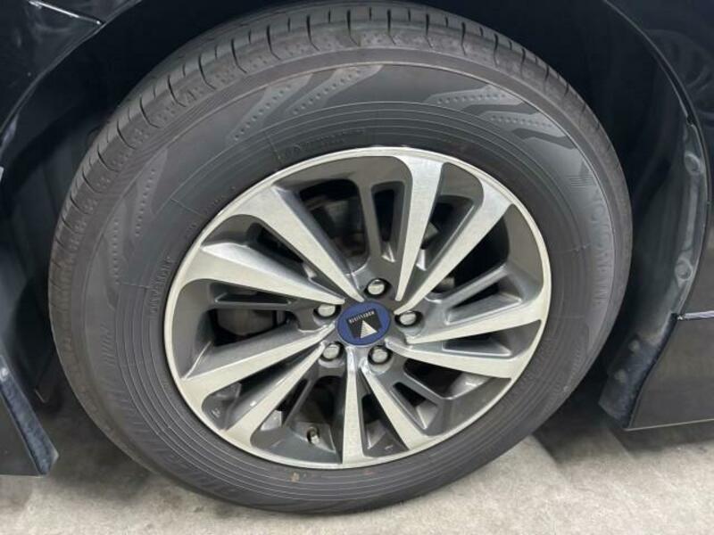 PRIUS-4