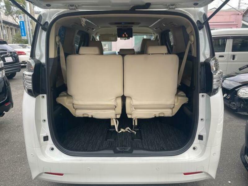 VELLFIRE-19