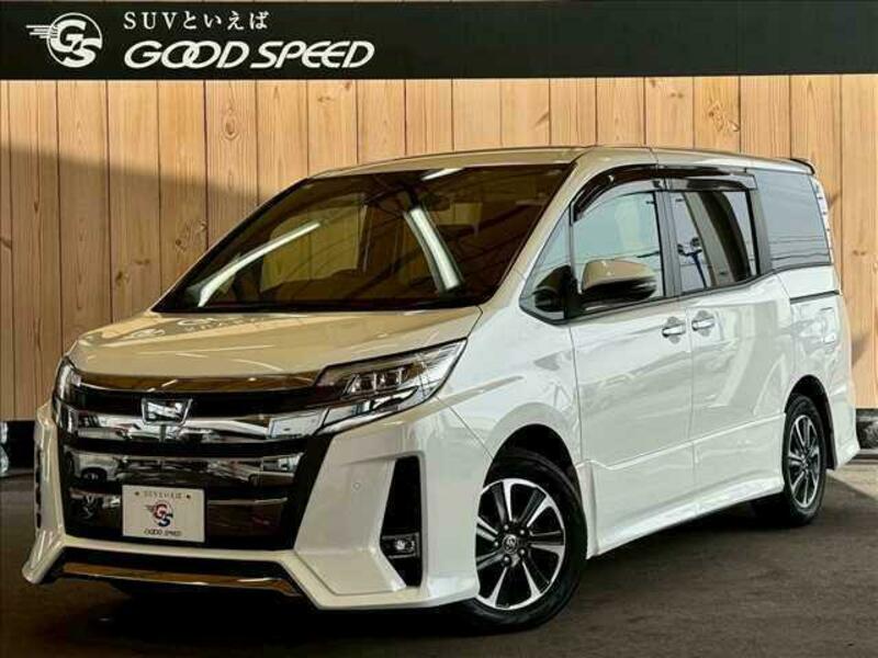 TOYOTA　NOAH