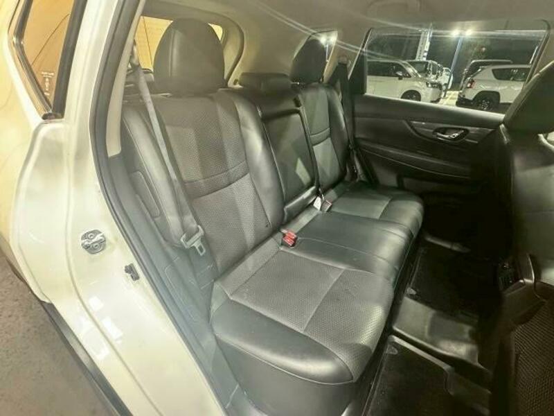 X-TRAIL-10