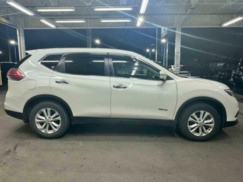 X-TRAIL-14