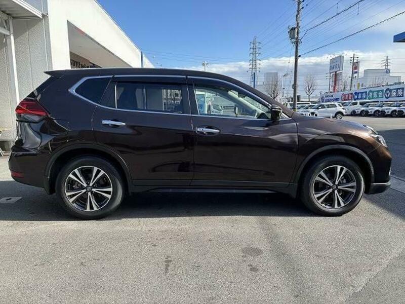 X-TRAIL-14