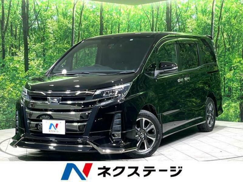 TOYOTA　NOAH