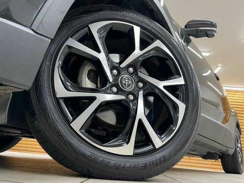 C-HR-11