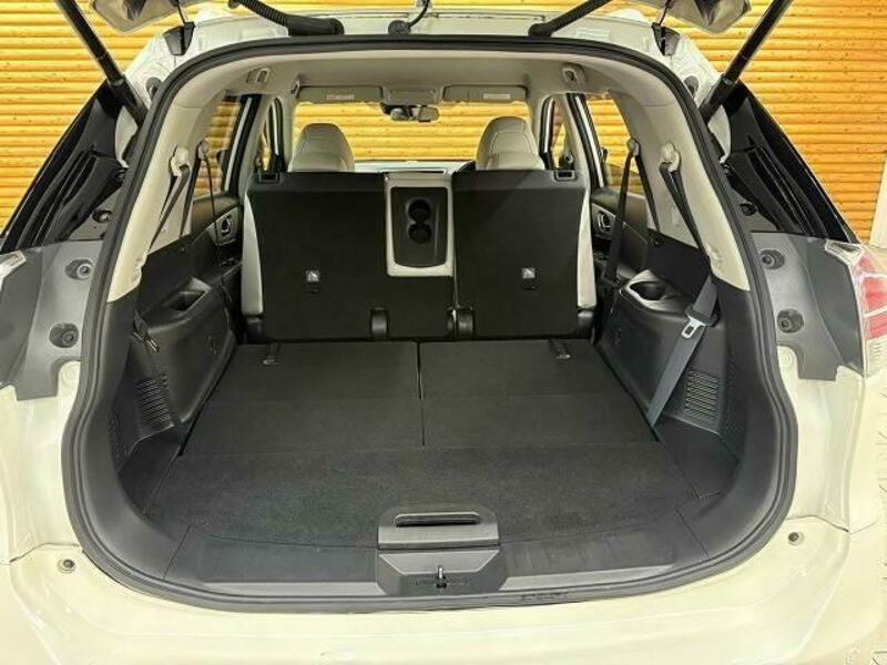 X-TRAIL-19