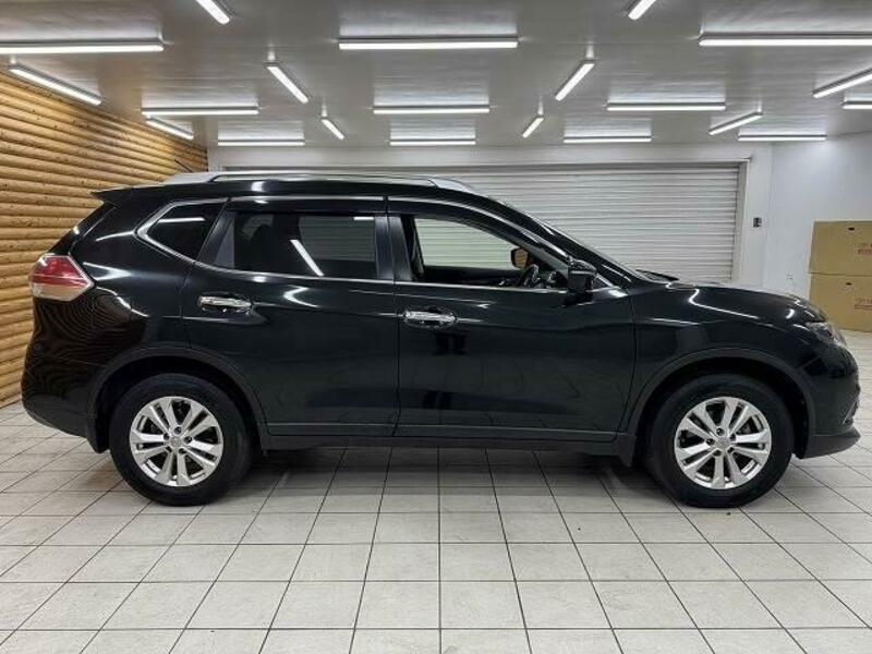 X-TRAIL-17