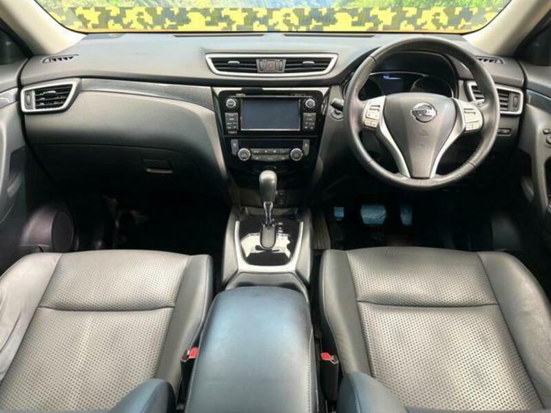 X-TRAIL-1
