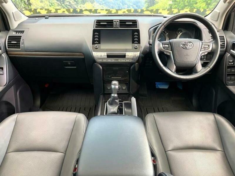 LAND CRUISER PRADO-1