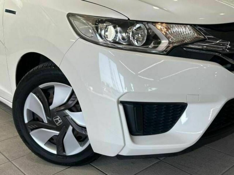 FIT HYBRID-11