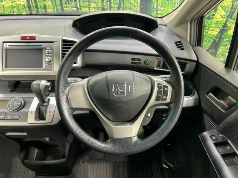 FREED HYBRID-11