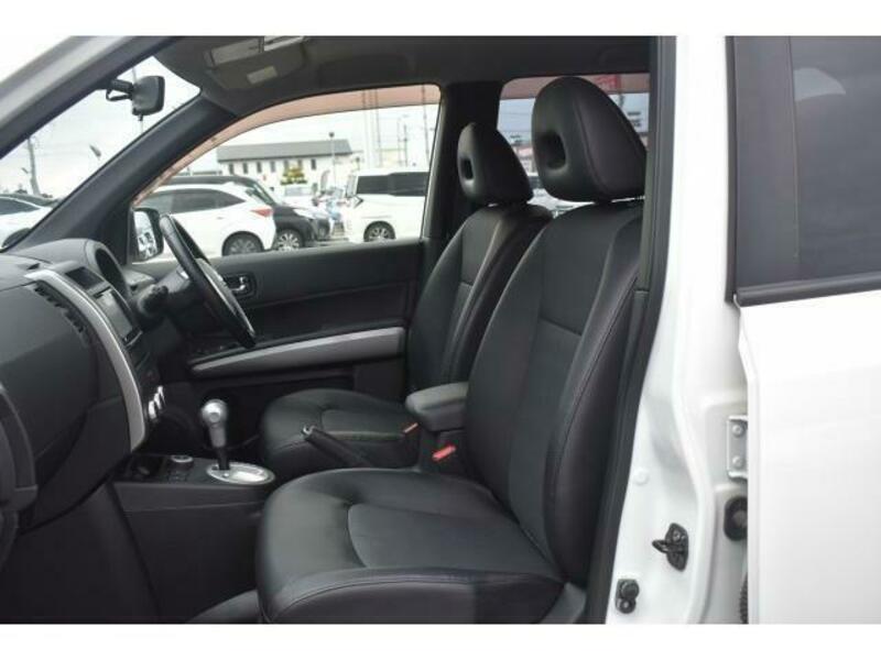 X-TRAIL-10