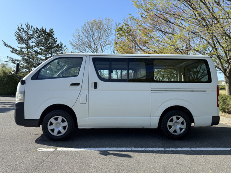 HIACE VAN-7