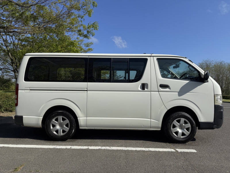 HIACE VAN-6