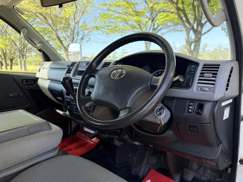 HIACE VAN-10