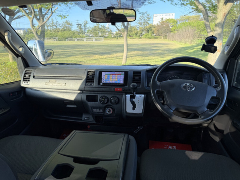 HIACE VAN-12