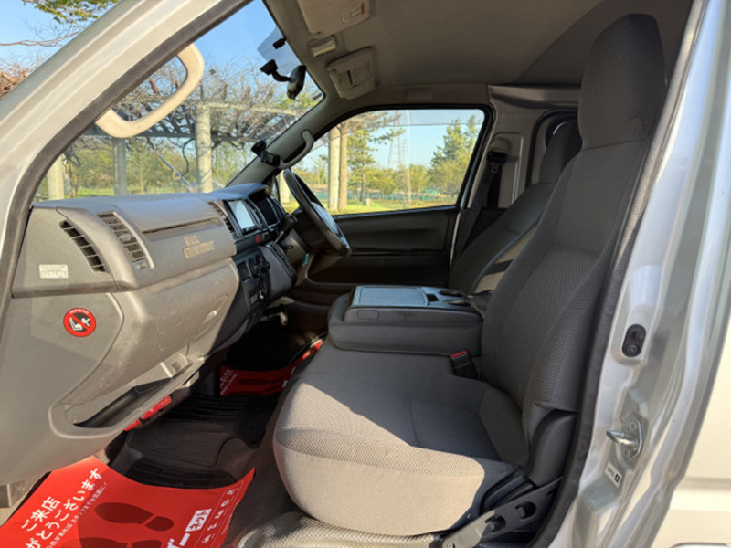 HIACE VAN-10