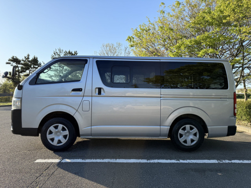 HIACE VAN-7