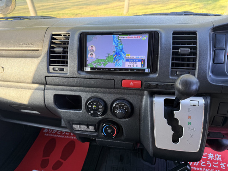 HIACE VAN-14