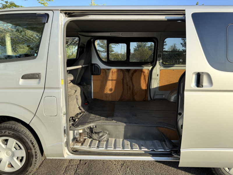 HIACE VAN-16