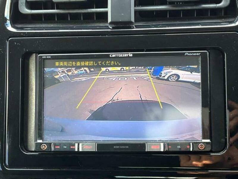 PRIUS-4