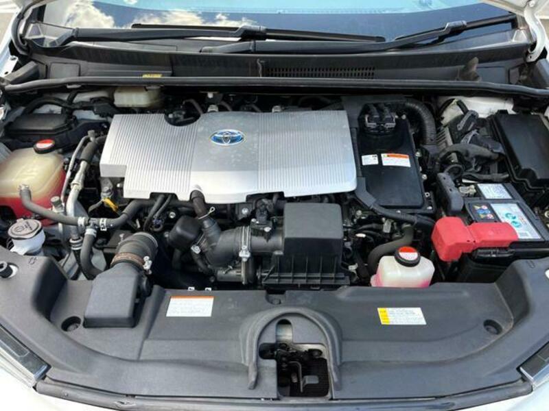 PRIUS-17