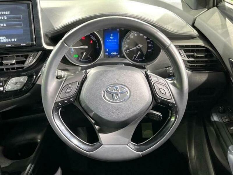 C-HR-11
