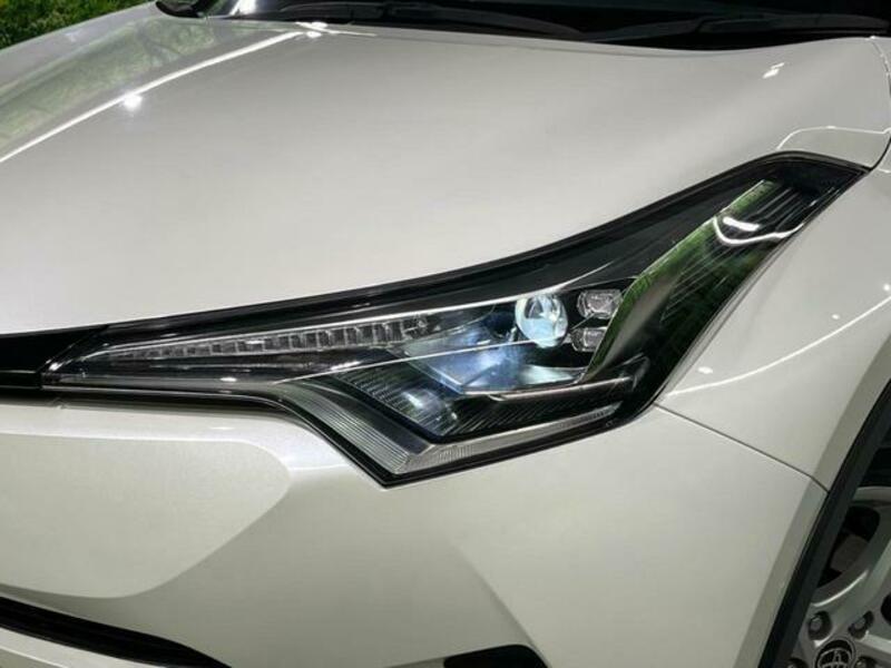 C-HR-13