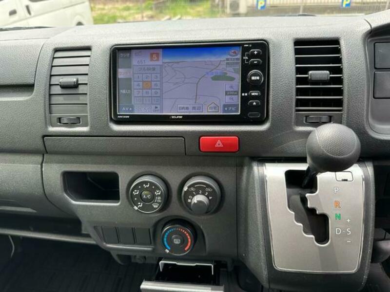HIACE VAN-8