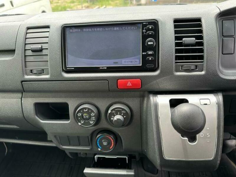 HIACE VAN-9