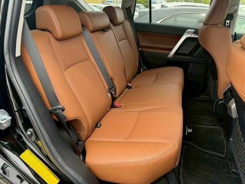 LAND CRUISER PRADO-8