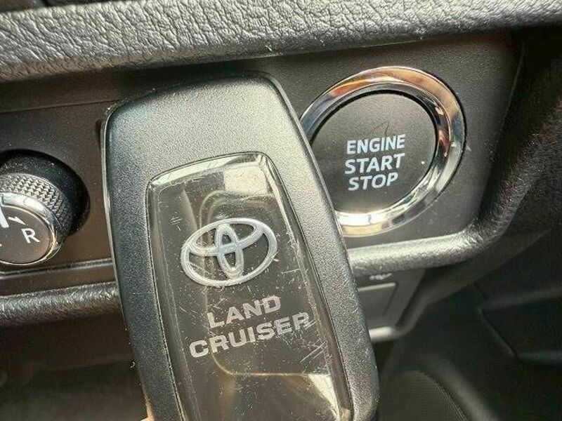 LAND CRUISER PRADO-14