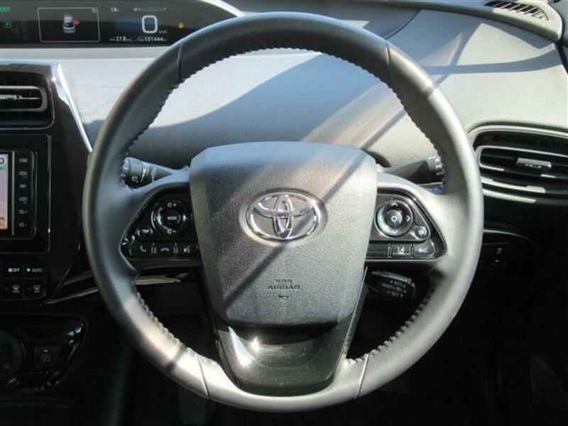 PRIUS-4