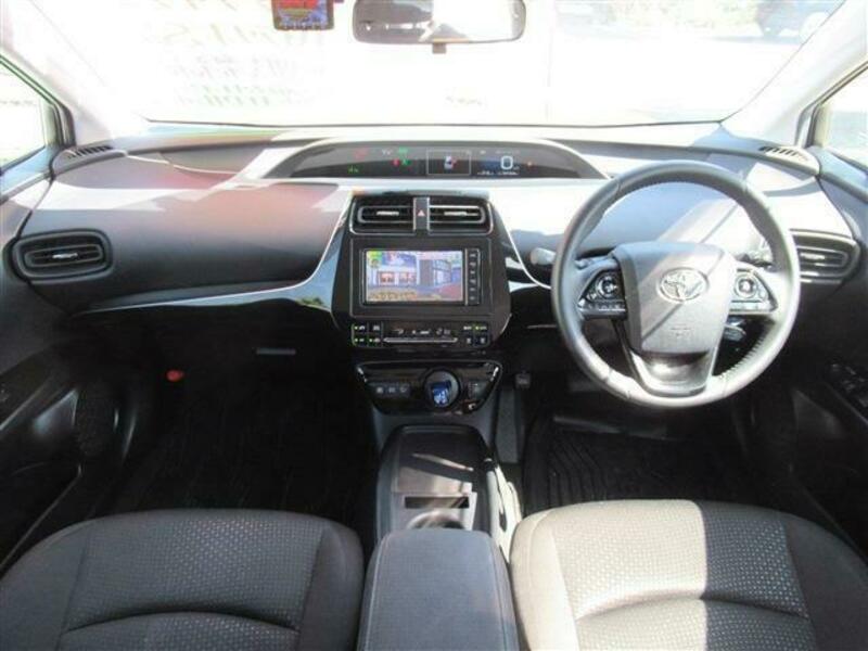 PRIUS-3