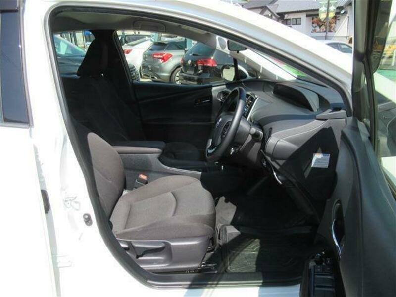 PRIUS-13