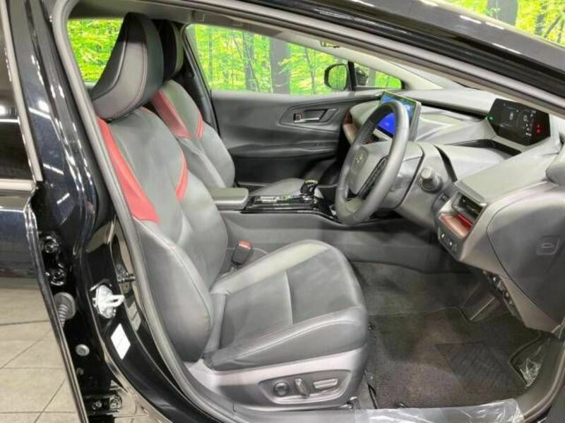 PRIUS-8