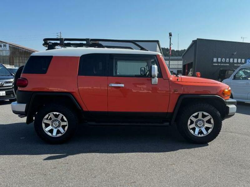 FJ CRUISER-17