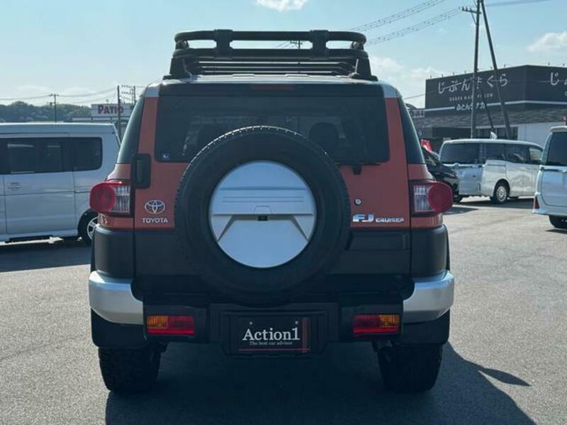 FJ CRUISER-18