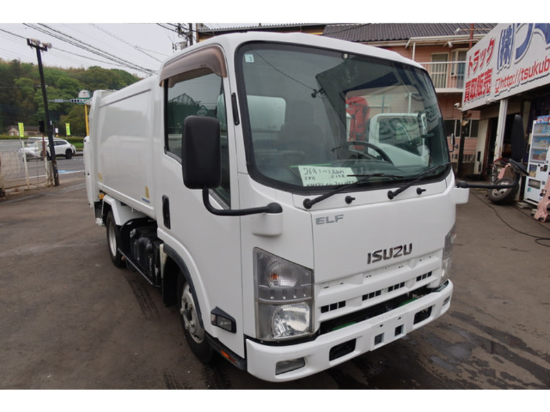 ISUZU　ELF