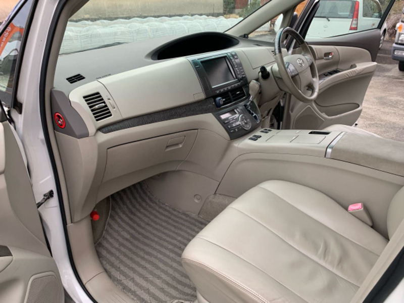 ESTIMA HYBRID-13