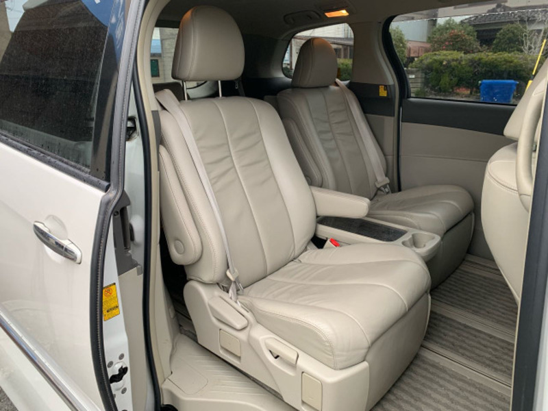 ESTIMA HYBRID-11