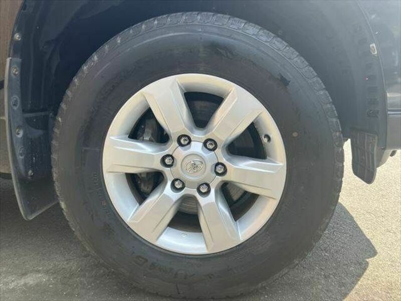 LAND CRUISER PRADO-11