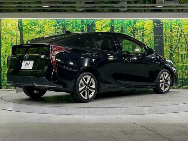 PRIUS-16