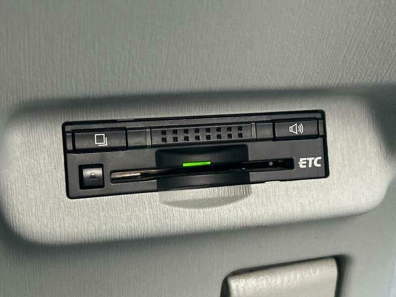 PRIUS-4