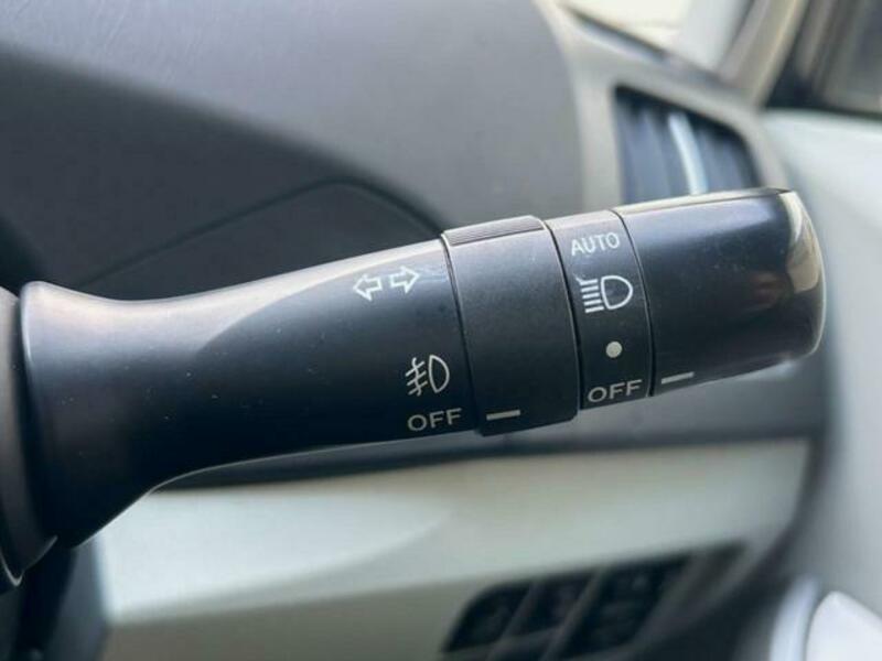 PRIUS-6