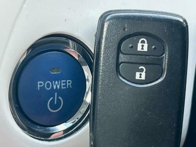 PRIUS-19