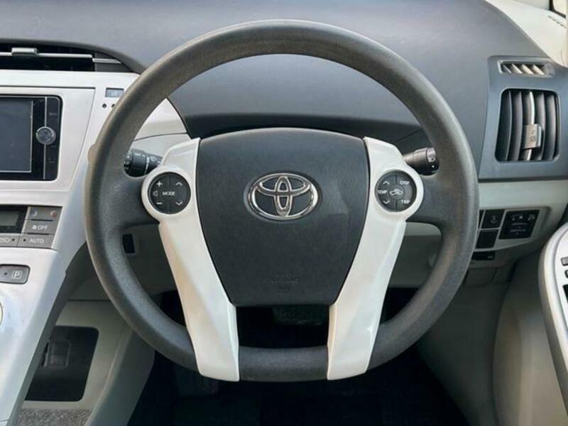 PRIUS-10