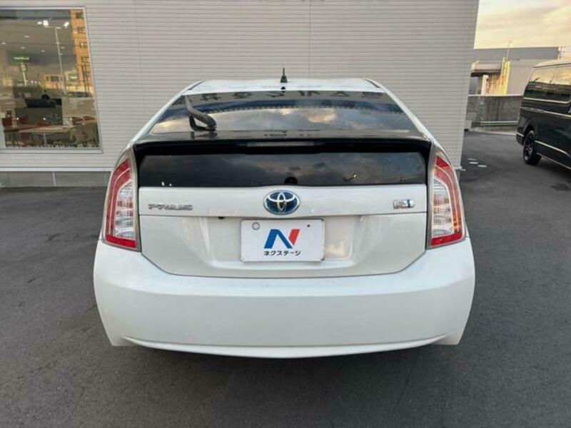 PRIUS-14
