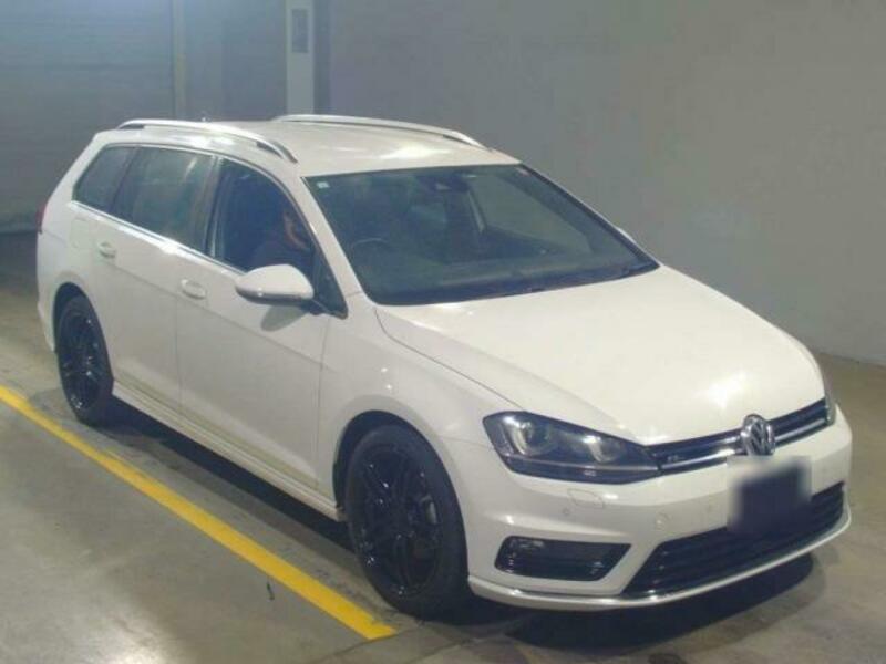 GOLF VARIANT-8